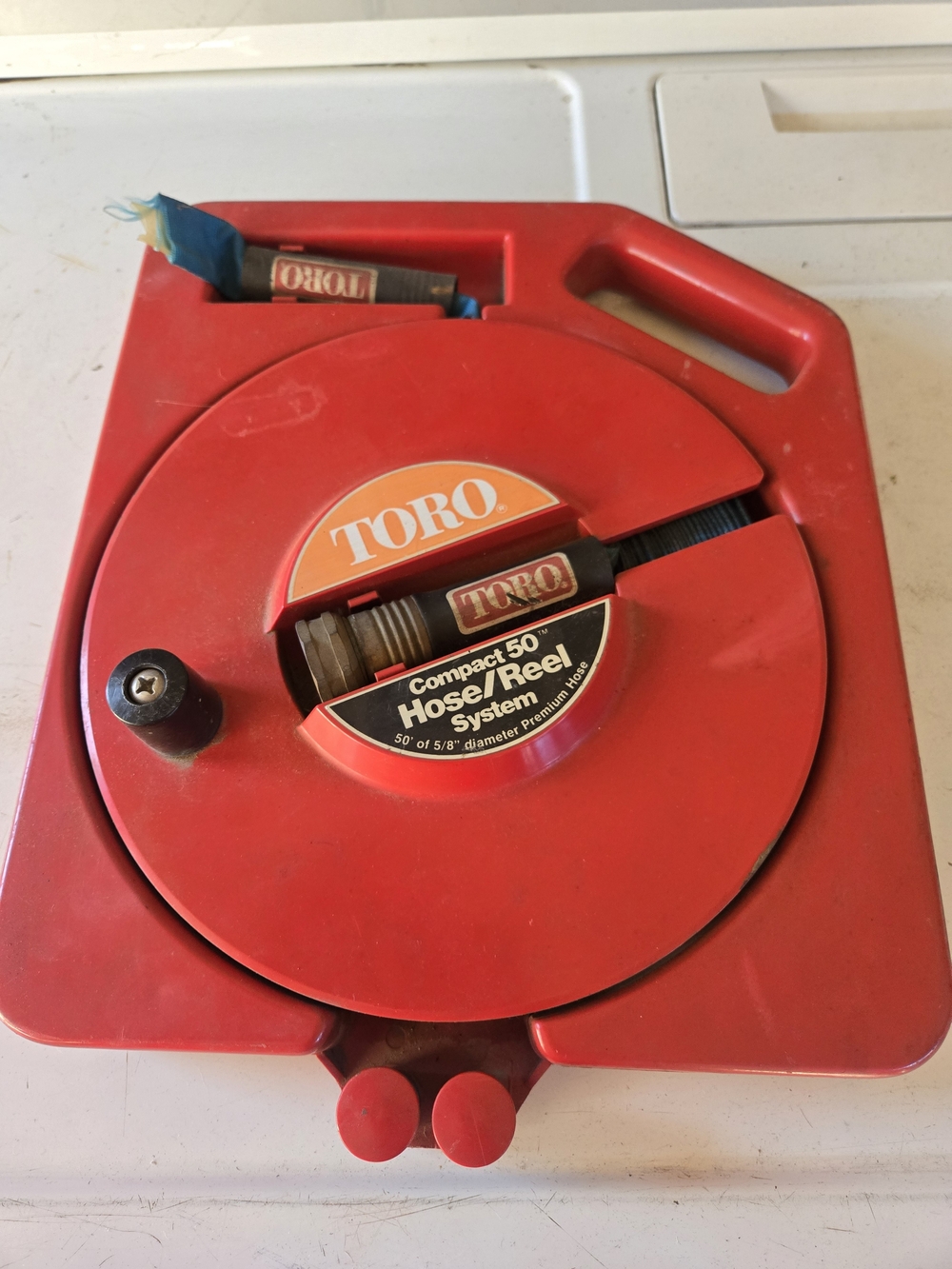 Del Toro Red Compact Hose Reel System